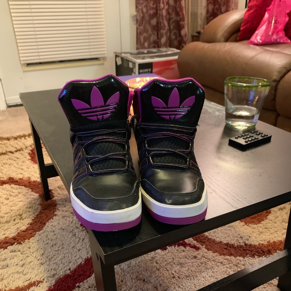 Adidas Hightop Sneakers